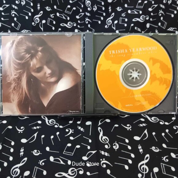 Trish Yearwood - The Song Remembers When - 10 Songs - 1993 CD - Picture 2 of 3